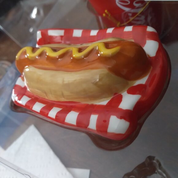 Coca Cola Salt and Pepper Shakers - NIB - Picture 2 of 7